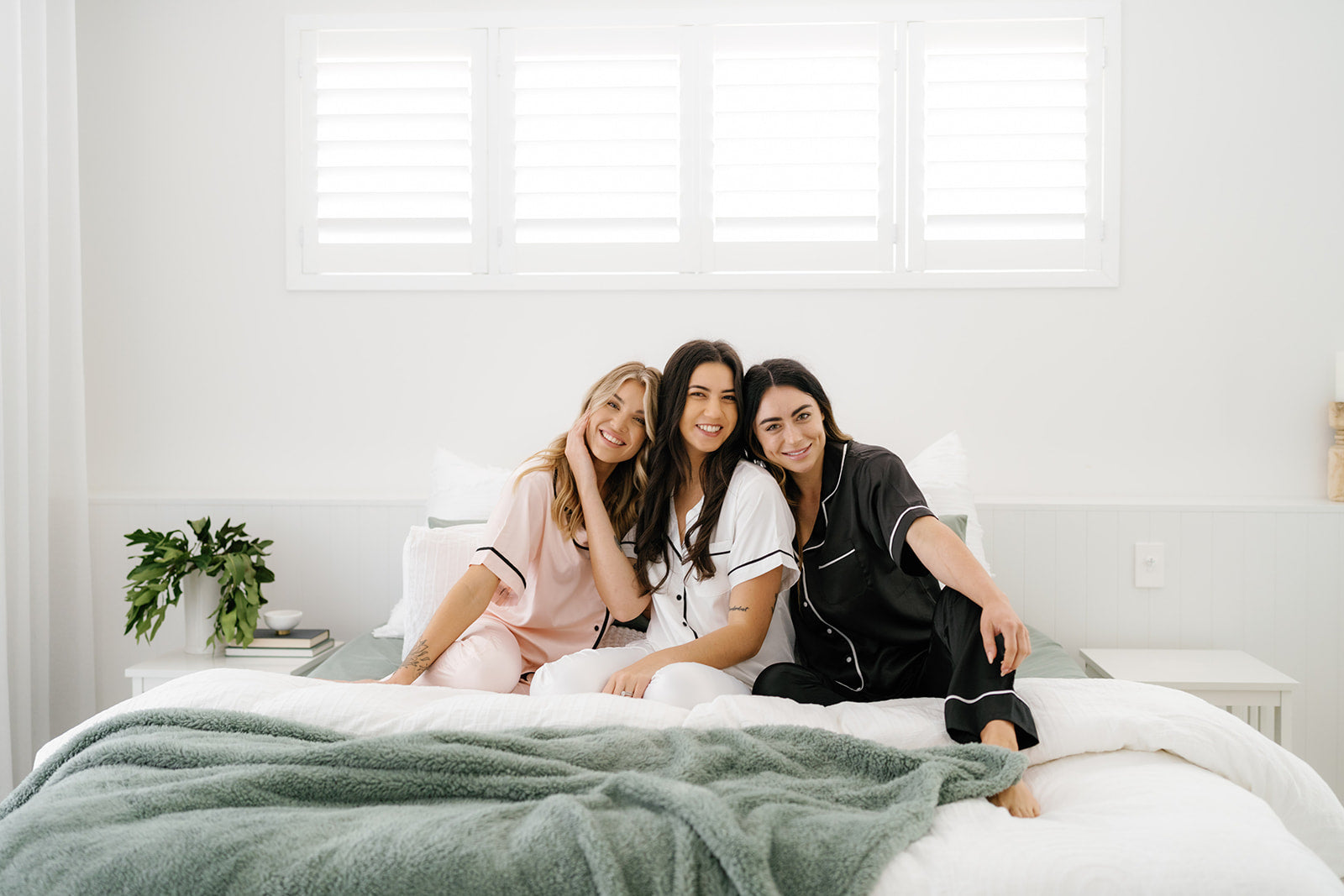 Classic Piped Sleepwear